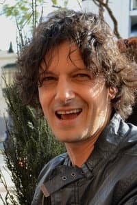 Enrico Vecchi in El hombre que quiso ser Segundo