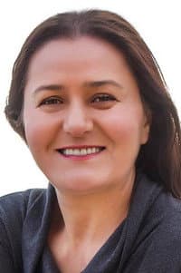Leyla Üner Ermaya in Tutmayın Beni