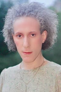 Lili Rosen in Tzadeikis