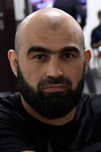 Shamil Abdurakhimov in UFC Fight Night 136: Hunt vs. Oleinik