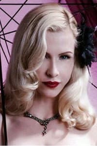 Eden Wells in Undercover