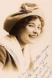 Edna Pendleton in 20,000 Leagues Under the Sea