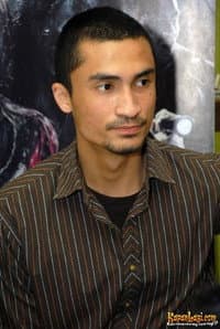 Reza Pahlevi in Hantu Perawan Jeruk Purut