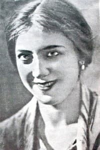 Nina Li in За монастырской стеной