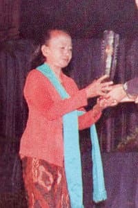Suparmi in Matahari-Matahari