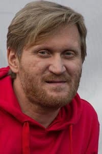 Andrey Rozhkov in Wolf in Schaapskleren