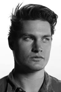 Harrison Sheehan in Welcome Back, Lenny