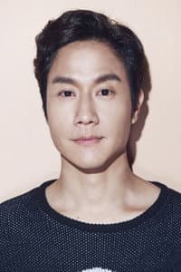 Jung Woo in Dirty Money
