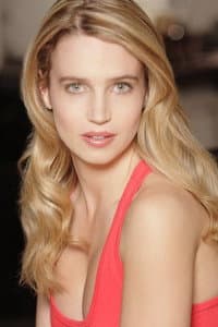 Kristen Kurnik in Christmas on Wheels
