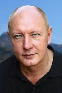 Igor Lenyov in Свеча