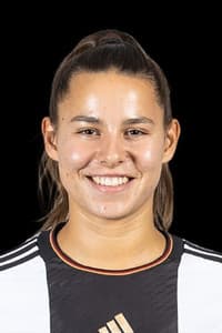 Lena Oberdorf in Horst Hrubesch - Ungeheuer erfolgreich