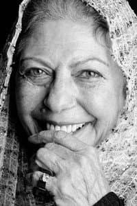 Sorayya Ghasemi in Dokhtar-e shirini-foroosh