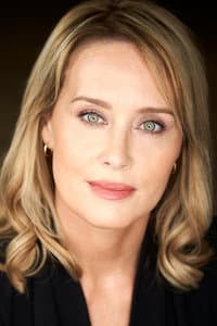 Jeanette Roxborough in Stuck in the Middle