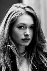 Jeanne Sauvat in Losers Revolution