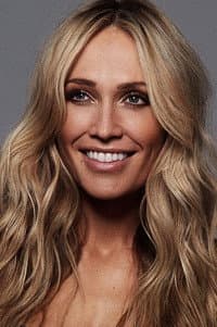 Erika Heynatz in Spa Weekend