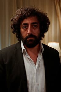 Ersel Dursun in Satılık Değildir