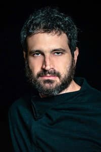 Caco Ciocler in Para Sempre Teu, Caio F.