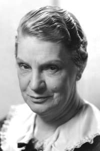 Lillian Harmer in Romance in Manhattan