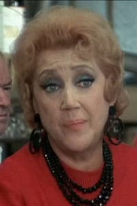 Léa Gray in Bouche cousue