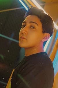 Aaron Ashab in My Idiot Brother