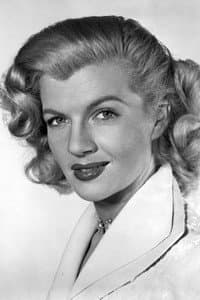 Corinne Calvet in Operazione notte