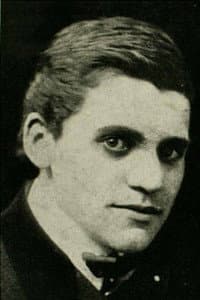 Jorge Délano in El Hombre de Acero