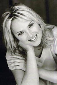 Melissa Wyler in Cougar Hunting