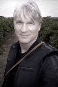Eliot Lewis in Daryl Hall & John Oates - Live in Dublin
