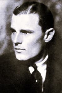 Jerry Miley in Broken Hearts of Hollywood