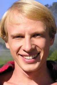 Aleksandr Poryvaev in Страна Саша