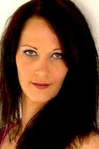 Aymie Eng in Echte Porno-Liebe