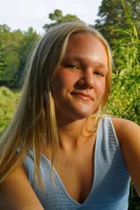 Lea Wassom in The Laureate