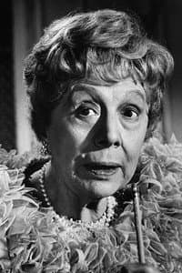 Edith Evans in Tom Jones
