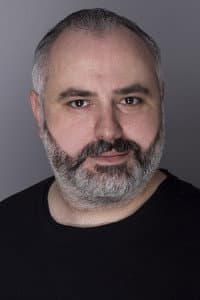 Hakan Hüseyin Gül in Pencere Önü