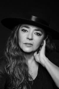 Juana Estrella in En el nombre de la hija