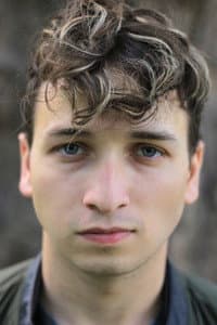 Yani Xander in Hey You