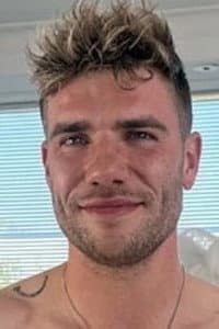 Lucas Hellminnaar in Cleaning Ladies Get Dirty
