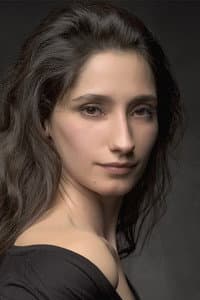 Nilay Erdönmez in Kapı