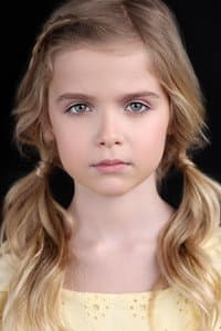 Willa Dunn in The Runarounds