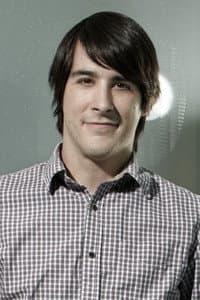 J.G. Quintel in Close Enough