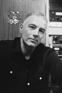 Steve Mackey in Pulp: The Story of Common People