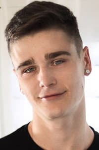Travis Stevens in I'm Leaving You