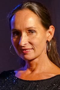 Irène Fischer in Dany Boon: Waïka