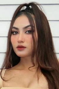 Erynn Abdullah in Adnan Sempit: Generasi Gig