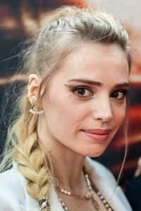 Jenny Perris in Order of the Dragon