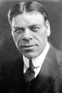 Dick Sutherland in Broken Hearts of Hollywood