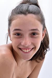Mora Starosta in Campamento con mamá