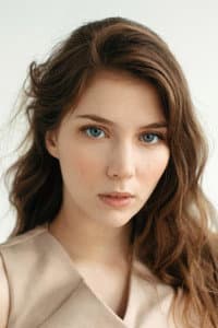 Tina Stoyilkovich in Пропасть