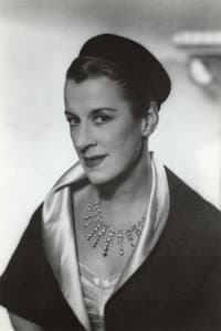 Beatrice Lillie in Exit Smiling