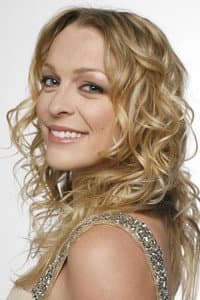 Annie Villeneuve in Que les fêtes commencent!